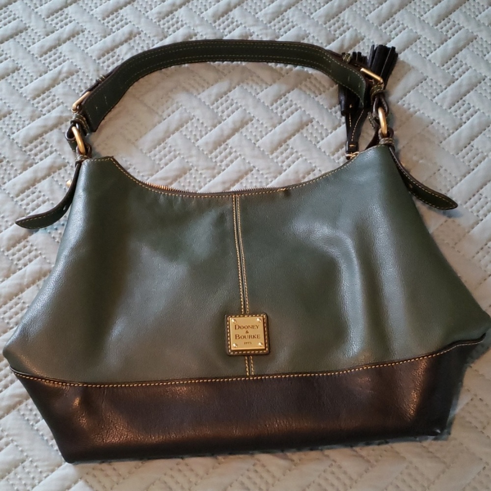 Dooney and Bourke 1973 tote